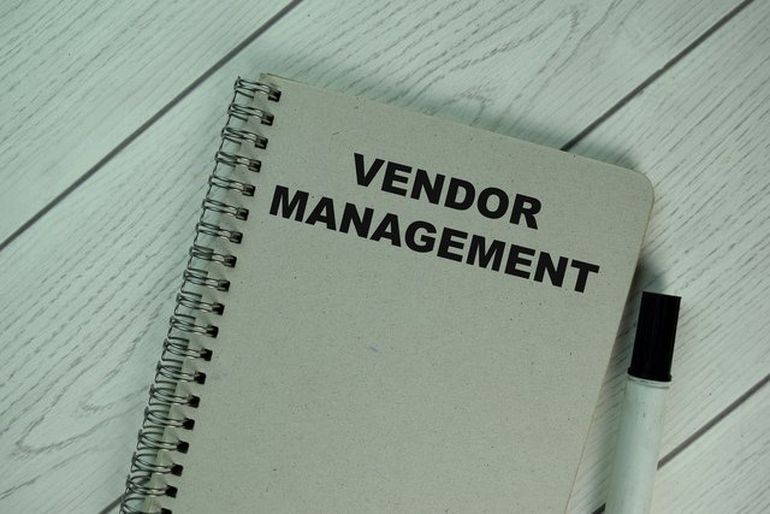 3 Best Practices for Effective Vendor Management in Vehicle Shipping